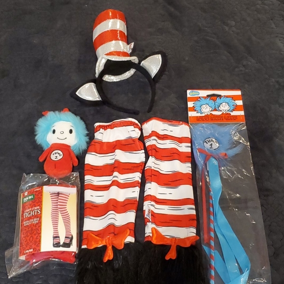 Cat in the Hat 5 pc. accessories - Picture 1 of 6